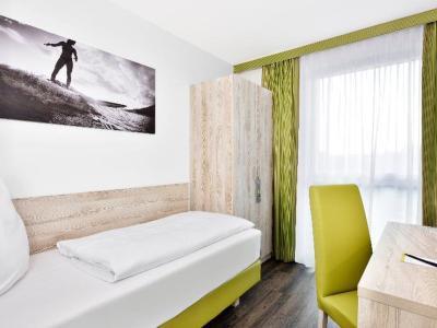 Hotel NOVINA Sleep Inn Herzogenaurach - Bild 4