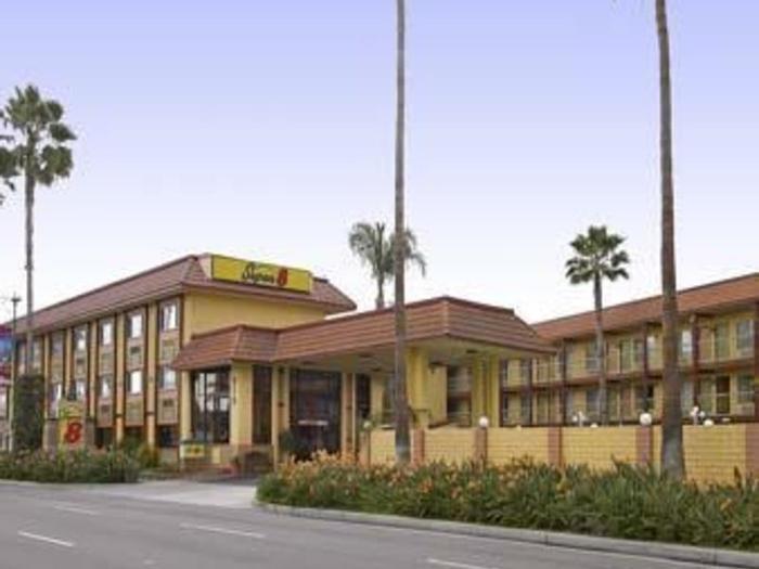 Hotel Super 8 by Wyndham Anaheim/Disneyland Drive - Bild 1