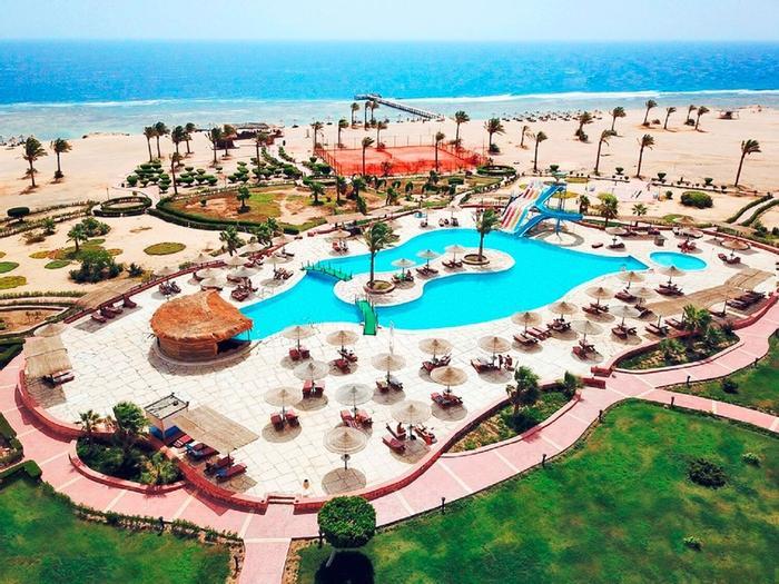 Hotel Bliss Nada Beach Resort - Bild 1