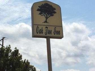 Oak Tree Inn - Macon