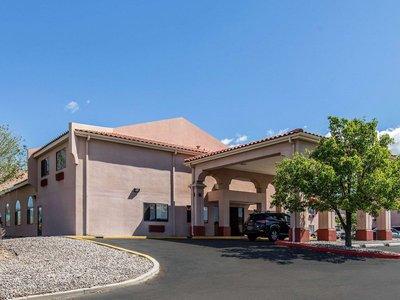 Americas Best Value Inn & Suites - Albuquerque North