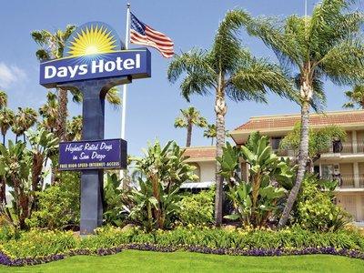 Days Inn San Diego Hotel Circle Near SeaWorld