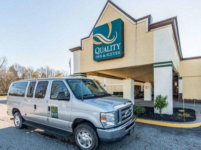 Quality Inn & Suites Conference Center - Lake Erie