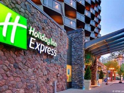 Holiday Inn Express Downtown - Edmonton