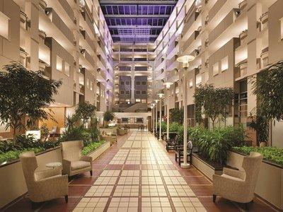 Embassy Suites Downtown at Centennial Olympic Park