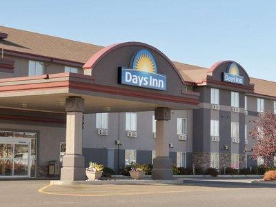 Days Inn & Suites - Thunder Bay