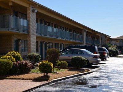 Motel 6 Memphis - Graceland