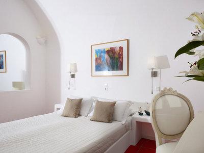 Whitedeck Hotel Santorini