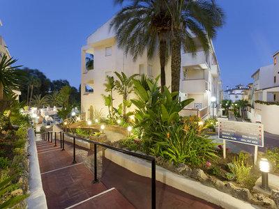 Crown Resort - Club Marbella & Regency Palms